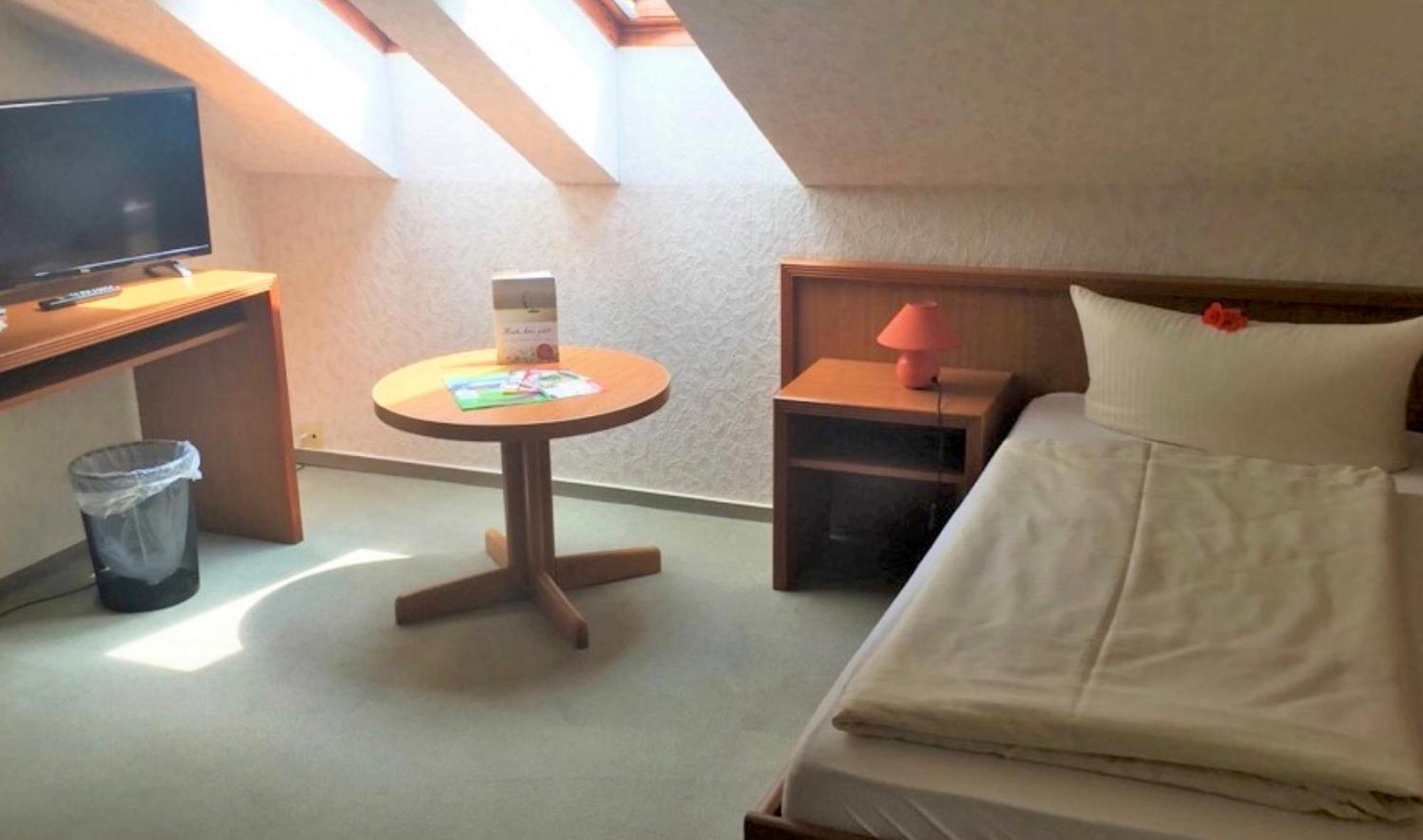 Land-Gut-Hotel Barbarossa ケルブラ エクステリア 写真