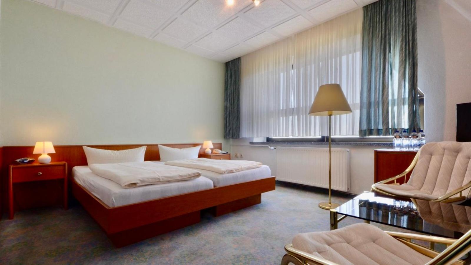 Land-Gut-Hotel Barbarossa ケルブラ エクステリア 写真
