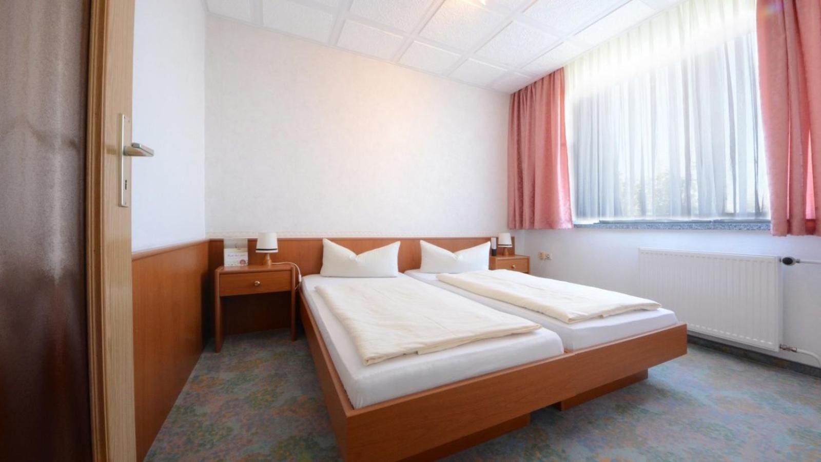 Land-Gut-Hotel Barbarossa ケルブラ エクステリア 写真