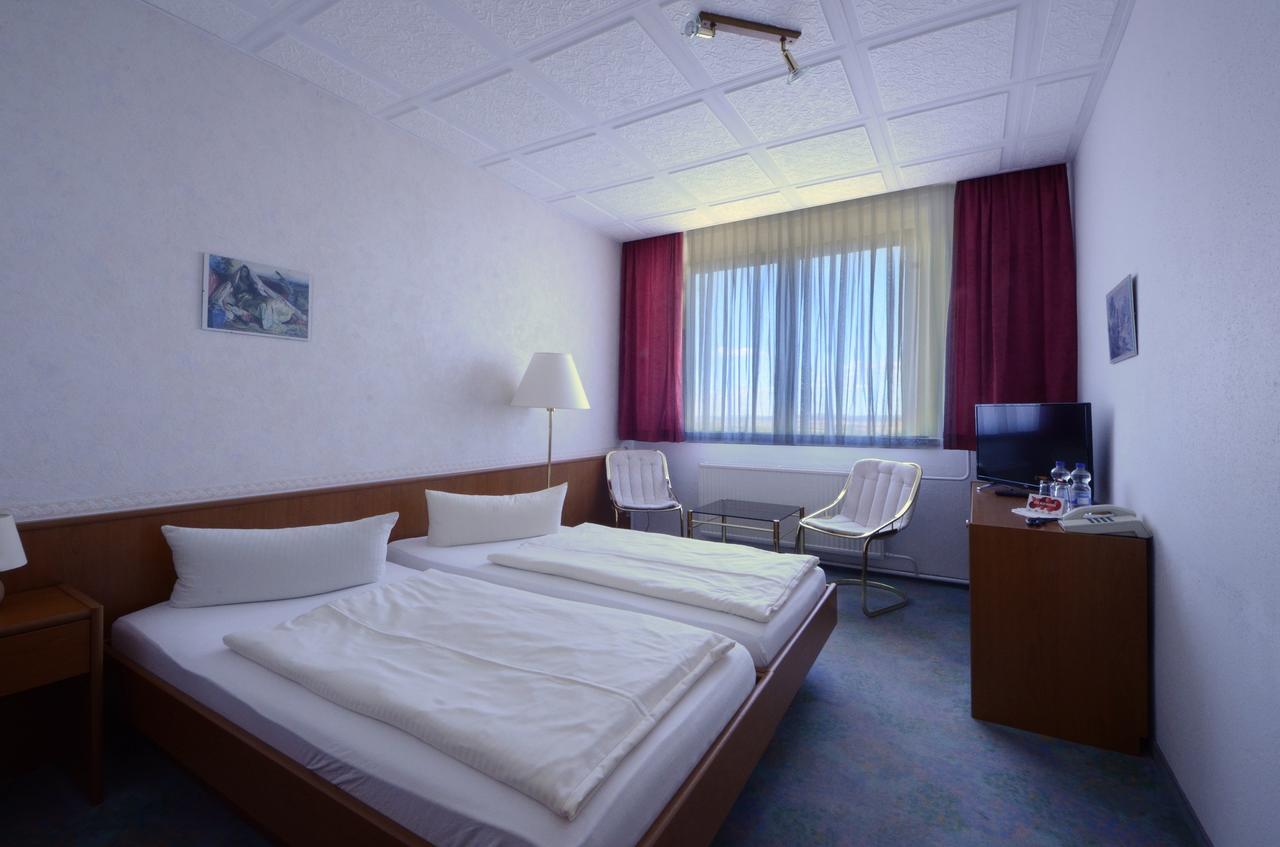 Land-Gut-Hotel Barbarossa ケルブラ エクステリア 写真