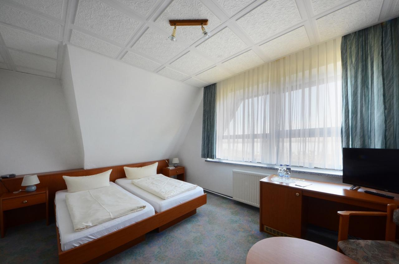 Land-Gut-Hotel Barbarossa ケルブラ エクステリア 写真