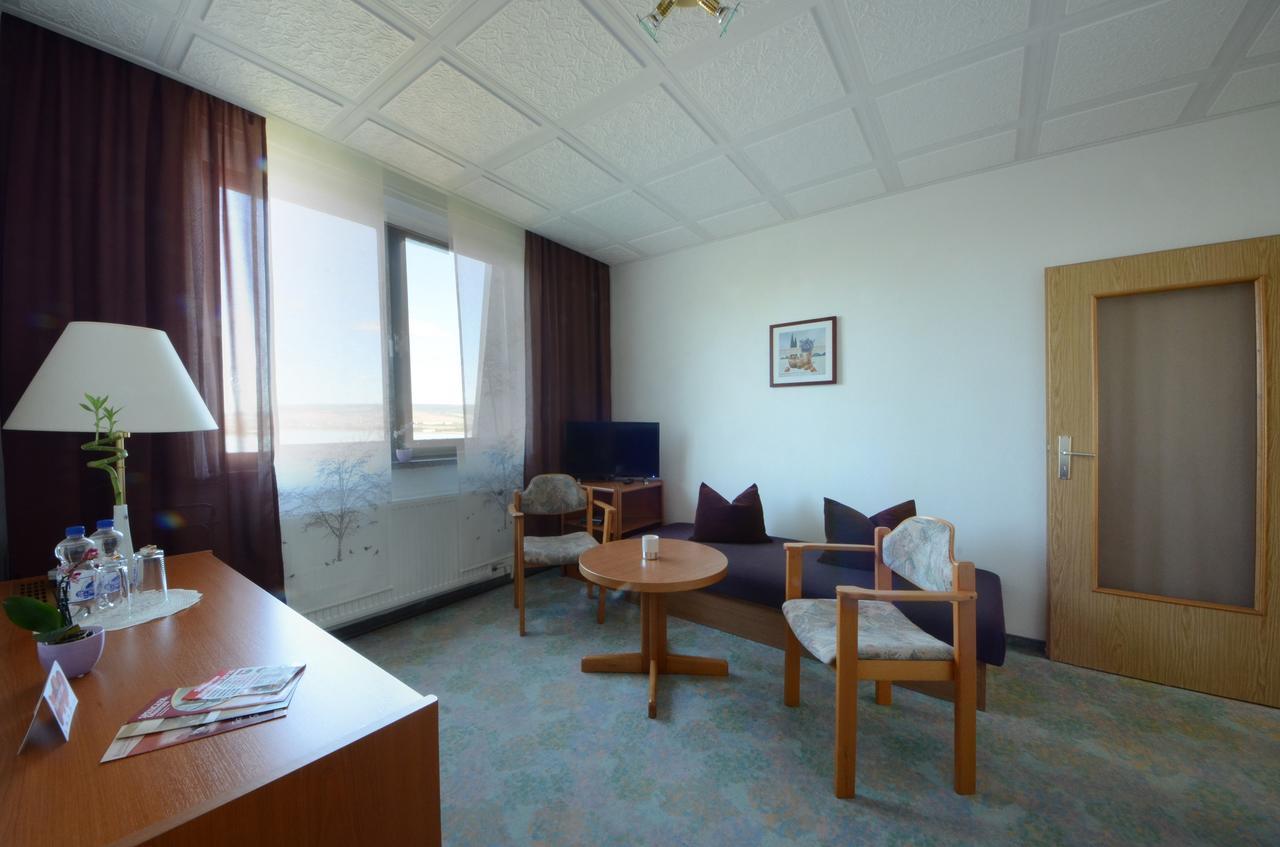 Land-Gut-Hotel Barbarossa ケルブラ エクステリア 写真